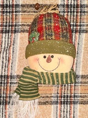 2 Festive Snowman for the holidays